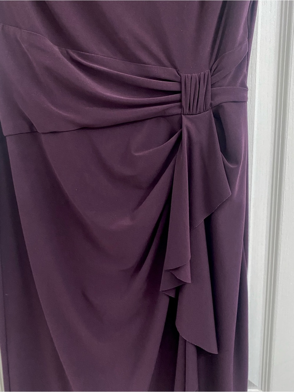 Chaps Women's Sleeveless Sheath Dress in Deep Plum - Picture 2 of 6